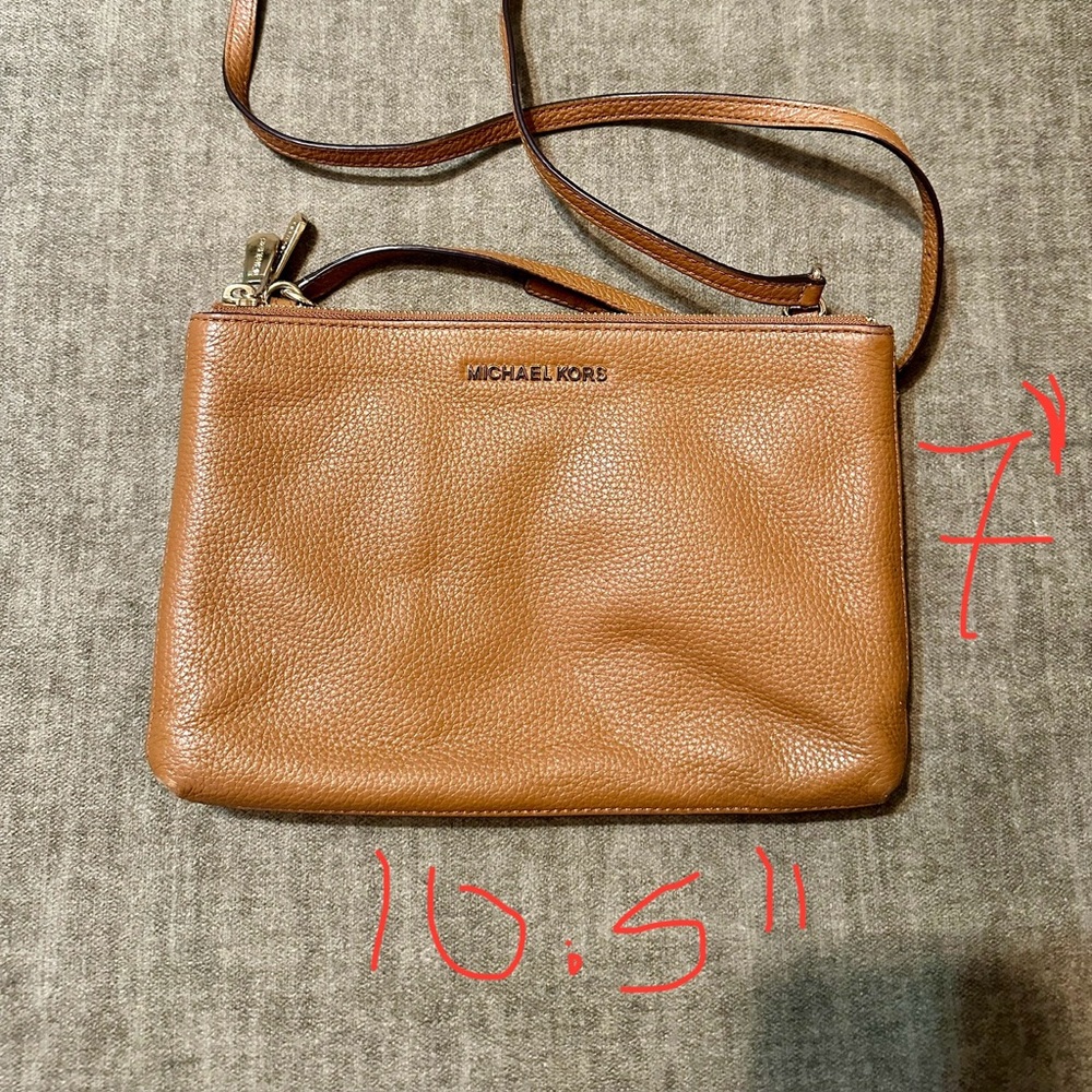 Michael Kors cross body purse